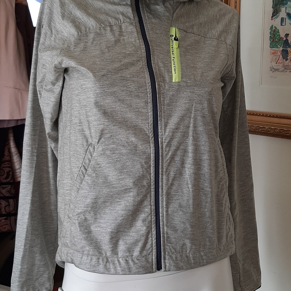 Descente hooded Jacket